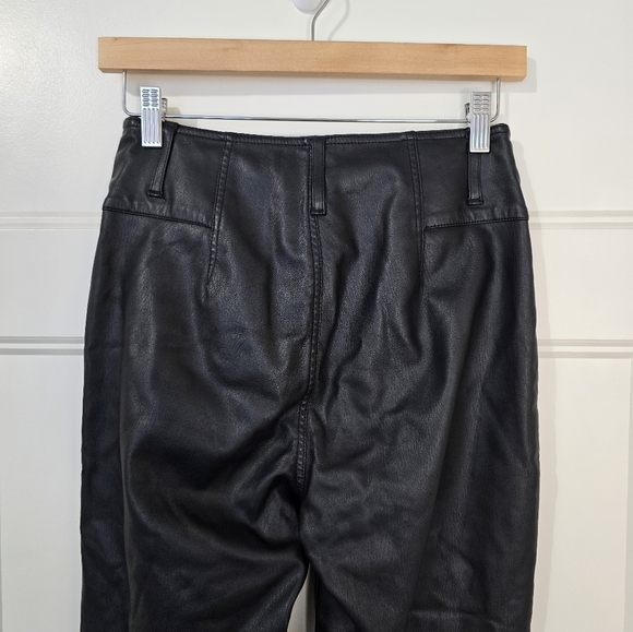 Free People We The Free Faux Leather Flares Cropped Women's 26 - Picture 4 of 11